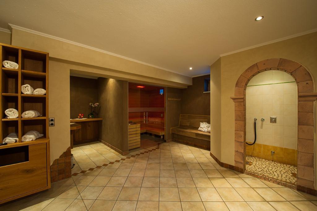 Rustika - Appartements&Spa Ehrwald Exterior foto