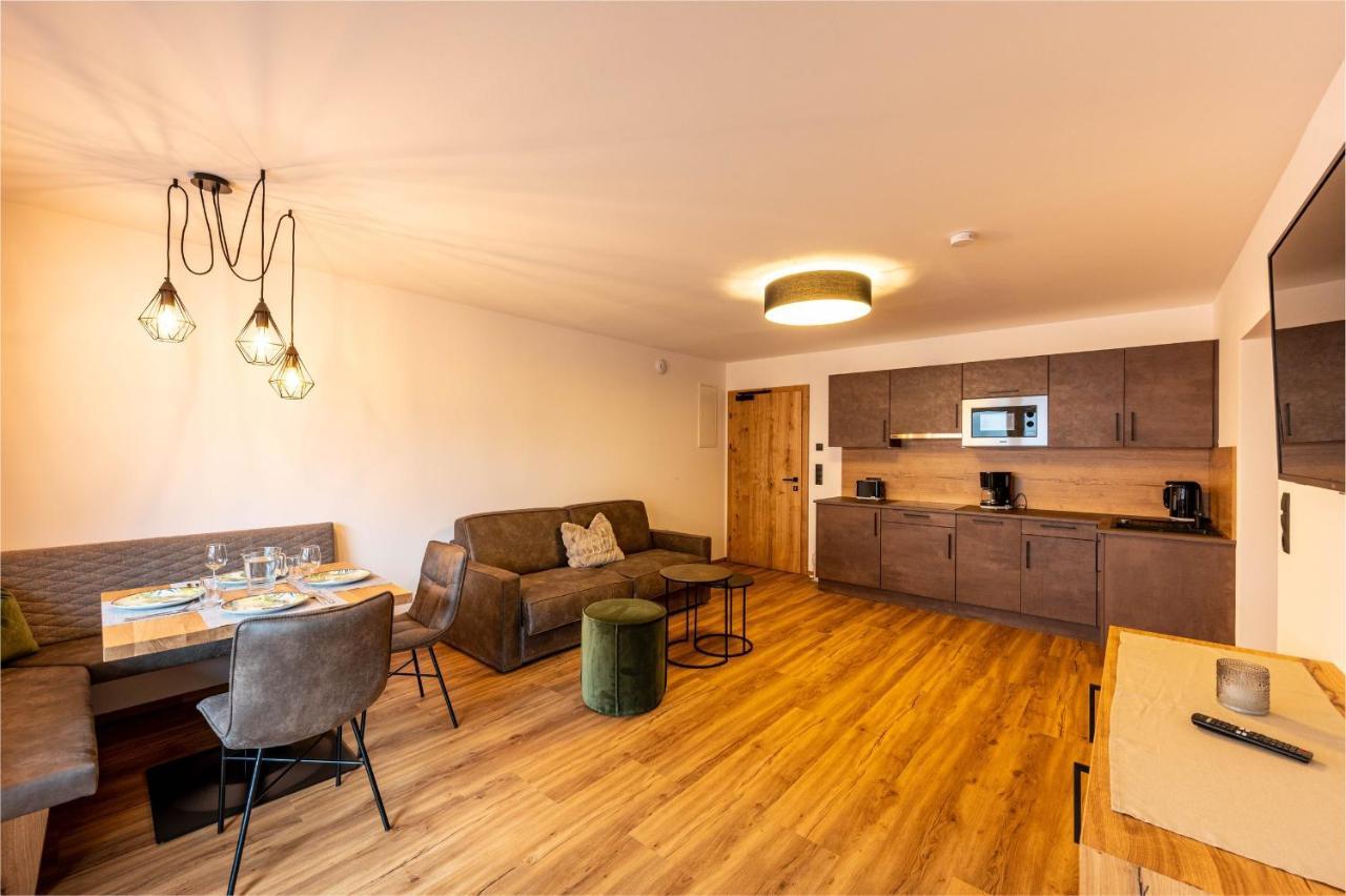 Rustika - Appartements&Spa Ehrwald Exterior foto