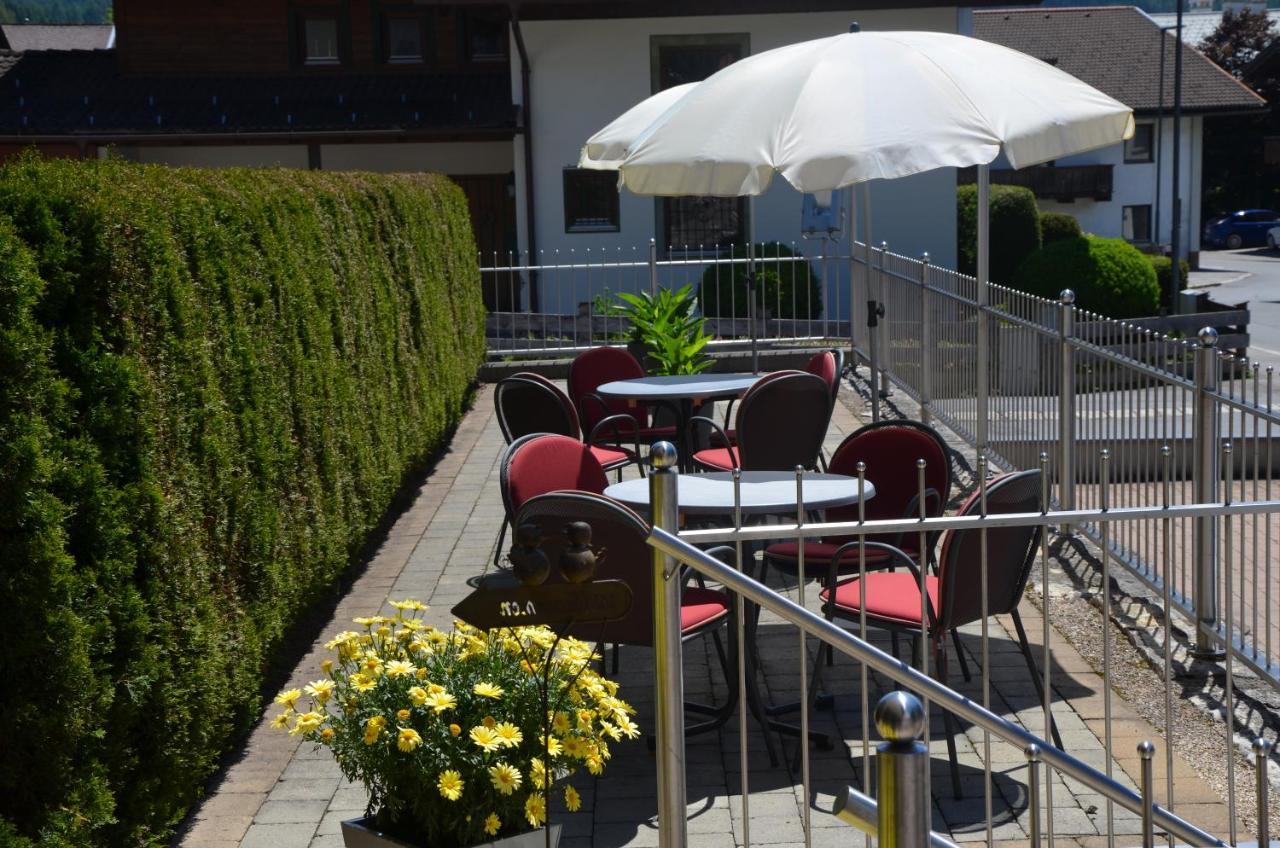 Rustika - Appartements&Spa Ehrwald Exterior foto